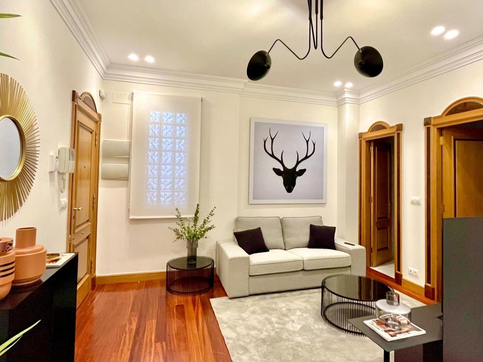 Kpt Homes Isabel Ii * Vigo